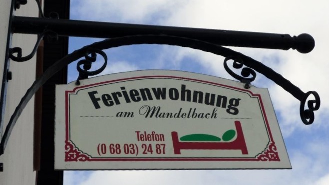 Ferienwohnung „Am Mandelbach“